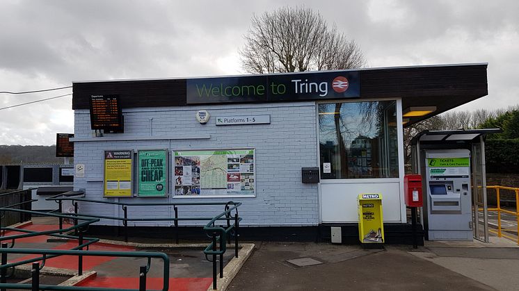 Tring station