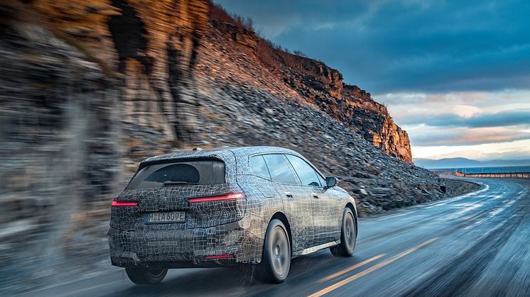 BMW iX i Norge