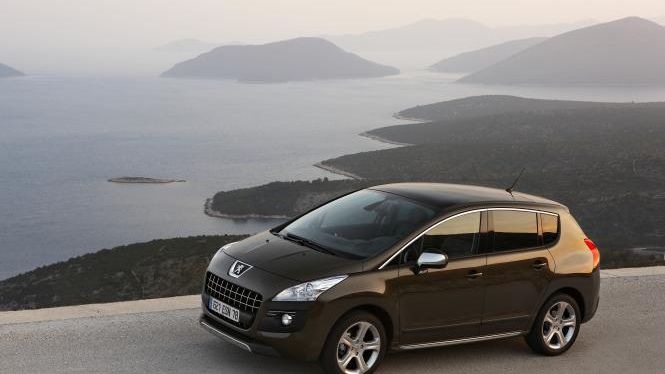 peugeots 3008 HYbrid4