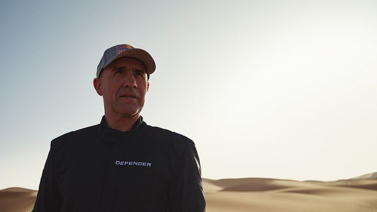 DEFENDER_RALLY_STEPHANE_PETERHANSEL_02.jpg