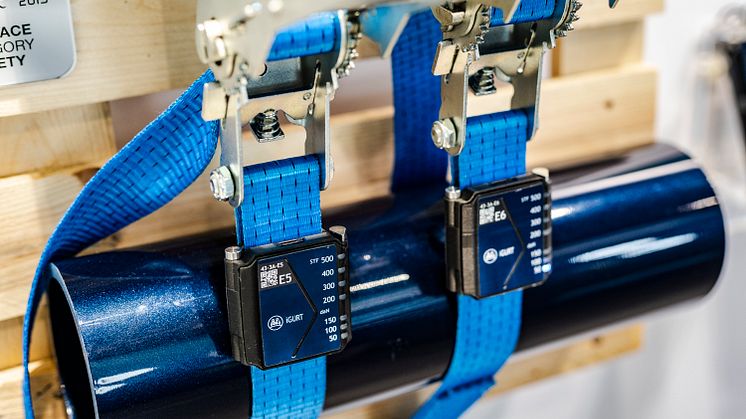 BPW’s intelligent iGurt cargo securing system 