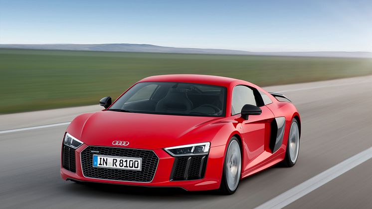 Audi R8 front