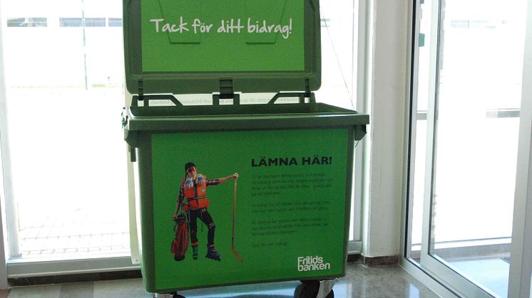 Insamling till Fritidsbanken på Stadionområdet. 