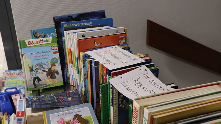 Studierende sammeln 1060 Euro mit Spendenflohmarkt für die Kinderherzhilfe