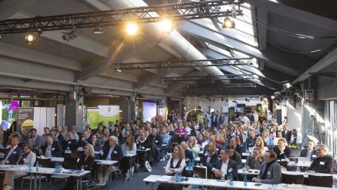 deutscher_stadtmarketingtag_in der Halle 400.jpg