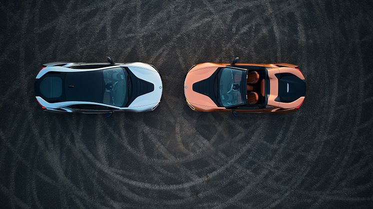 HELT NYA BMW i8 ROADSTER & NYA BMW i8 COUPÉ