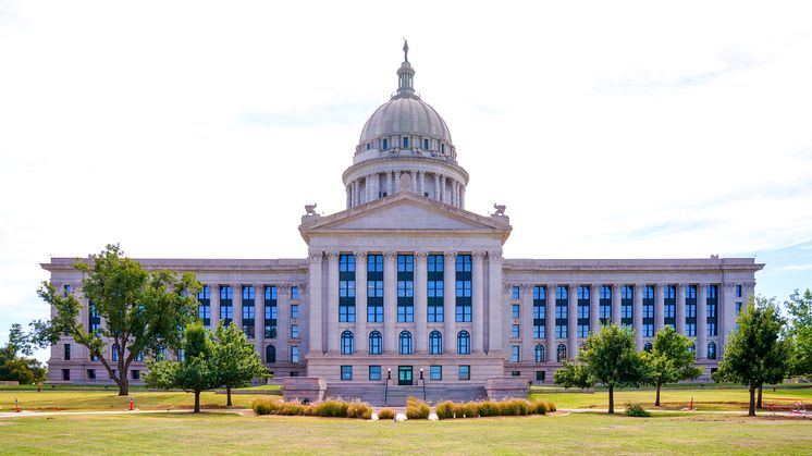 The Oklahoma State Capitol building.jpg