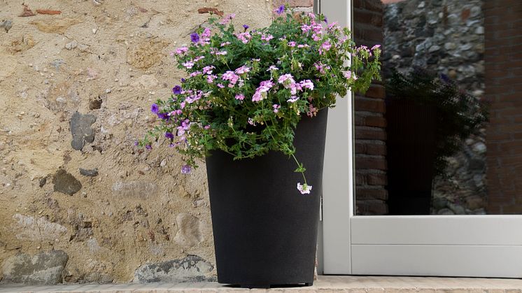 Nyhet från Blomsterlandet! Ecopot®, miljövänlig kruka för trädgården.