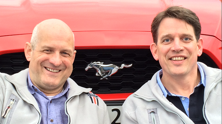 Knut og Henrik vil sette verdensrekord med sportsbilikonet Ford Mustang