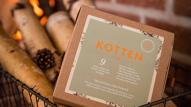 Med Kotten kan du tända brasan på några minuter utan näver, papper eller kemikalier – eller grillen helt utan tändvätska