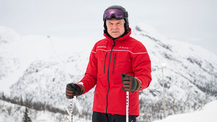 SkiStar Hemsedal har alltid vært opptatt av å tilby en fantastisk skiopplevelse, men vi erkjenner at vi også har et ansvar for å beskytte miljøet vi opererer i, ﻿sier Andreas Smith-Erichsen, destinasjonssjef i SkiStar Hemsedal.