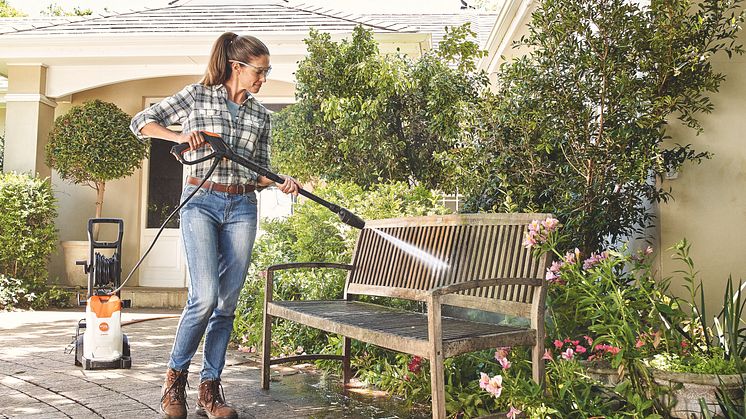 Högtryckstvätten STIHL RE 100 PLUS CONTROL är optimal för många rengöringsuppgifter