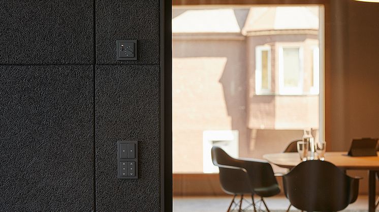 Das Schalterprogramm Berker Q.3 fügt sich harmonisch ins Design-Konzept von w:architekten ein
