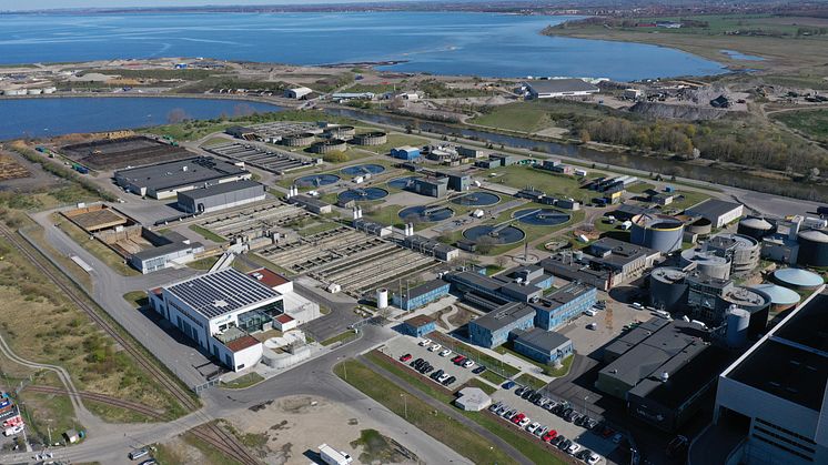 Sjölunda avloppsreningsverk ligger i Norra hamnen vid Öresund, samma plats där det nya verket ska ligga. 