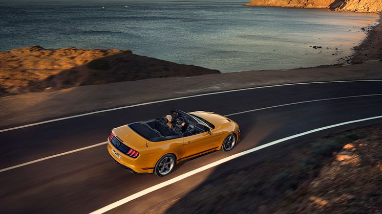 2022_FORD_MUSTANG_CALIFORNIA_ 4