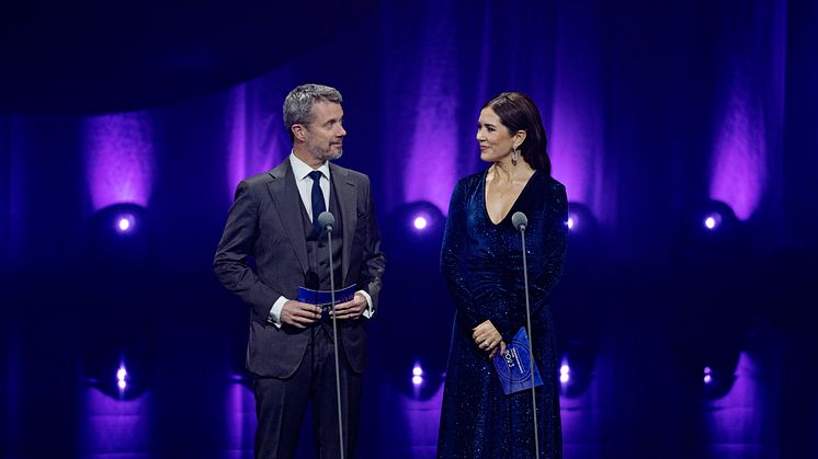 Kronprinsparret på scenen 2