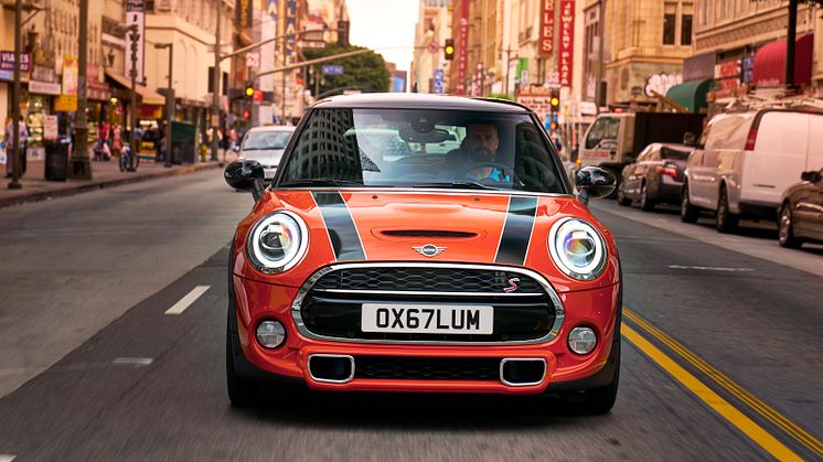 Nya MINI Cooper S 3-dörrar
