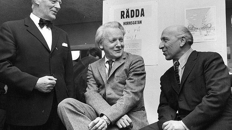 Den 22 augusti skulle Per Anders Fogelström (mitten) ha fyllt 100 år. 