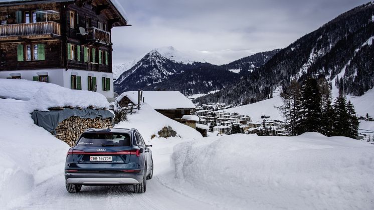 Audi elektrificerer World Economic Forum i Davos med Audi e-tron flåde