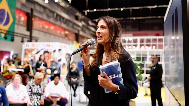 Lizzie Oved Scheja Foto Natalie Greppi