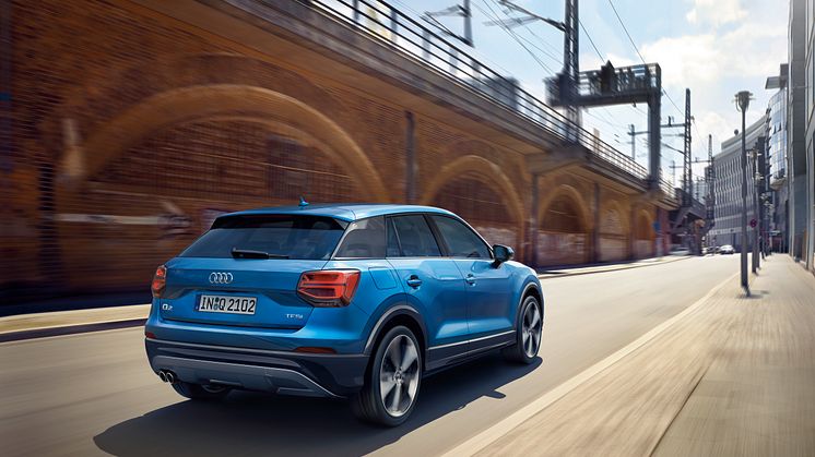 Audi Q2 ara blue