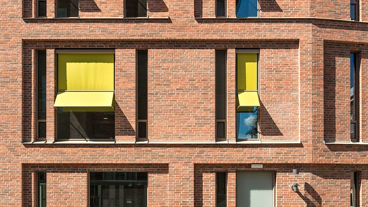 Hållbarhetshuset på KTH, närbild fasad. Foto: Antonius van Arkel, AIX Arkitekter. 
