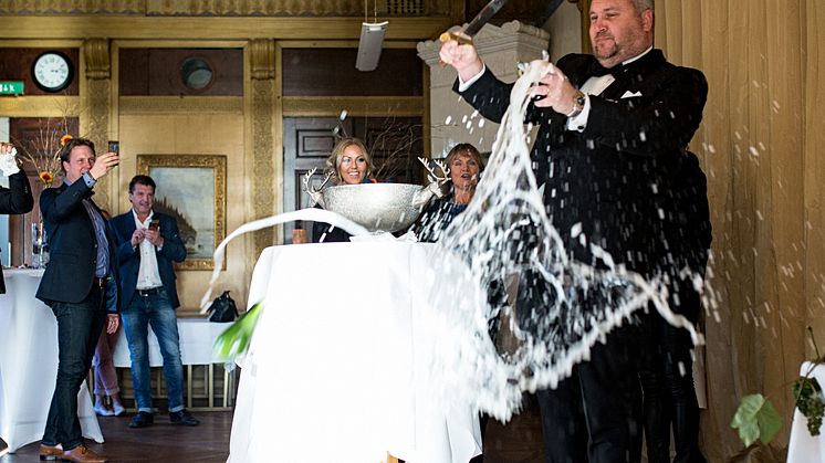 Sabrering Champagne