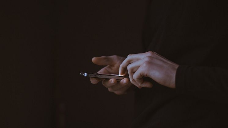 cell-phone-690192_1280