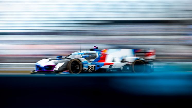 Kevin Magnussen starter fra pole position på Daytona