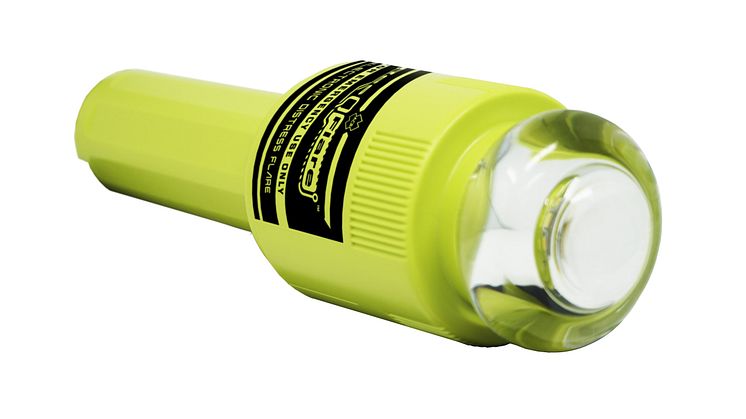 Hi-res image - ACR Electronics - The ACR Electronics ResQFlare™ - a high intensity LED electronic distress flare