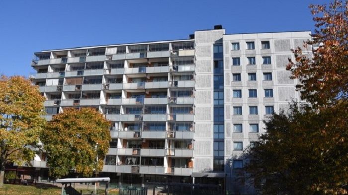 Ljusa fasader på Närlunda