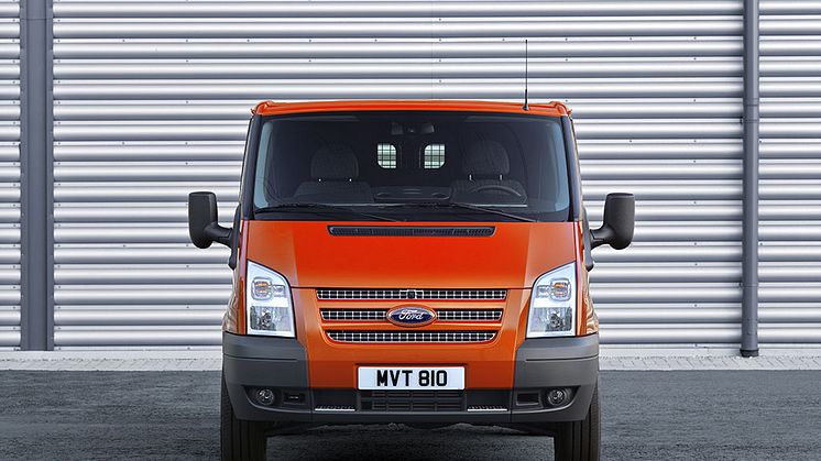 Ikonin asemaan yltänyt Ford Transit on nyt entistäkin puhtaampi ja ympäristöystävällisempi 