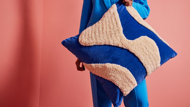 Byon AW23 - pillow Fluffy blue/beige