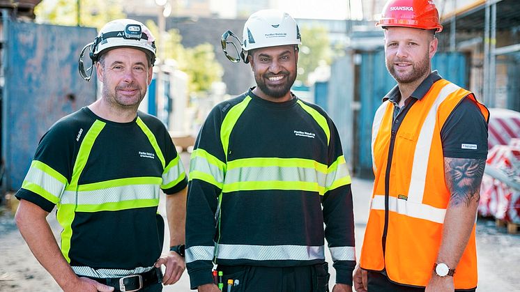 Johan Andersson och Sumit Chouan, PlanMan samt Pontus Olsson, Elektroskandia.