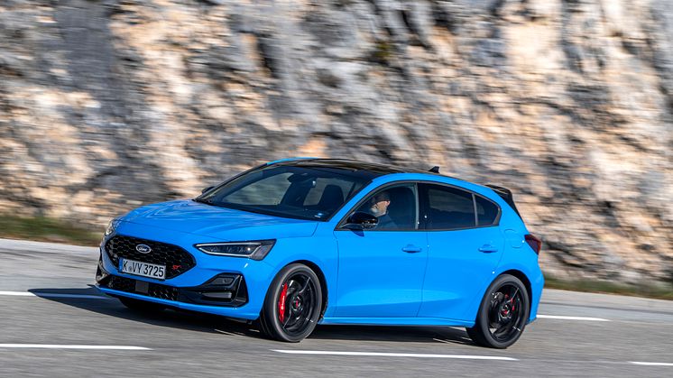 2024_FORD_FOCUS-ST_47.jpg
