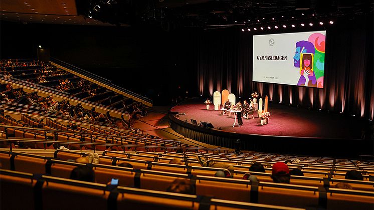 Talman Andreas Norlén deltar i Gymnasiedagen på Bokmässan med fokus på demokrati och läsning