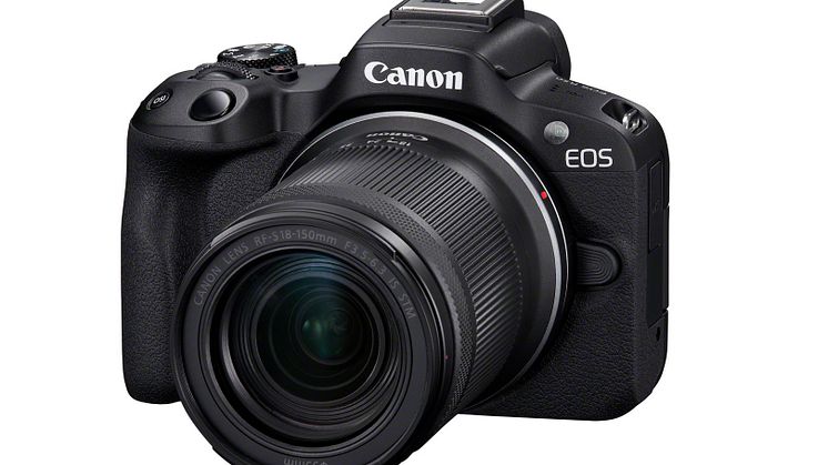 Canon EOS R50_Black_FrontSlantLeft_RF-S18-150mm
