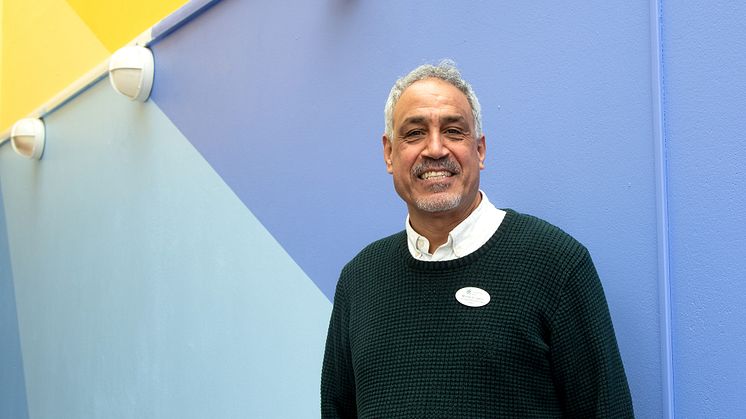 Monzer är stolt över Bergsjöskolan  och sina elever