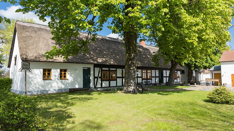 Historisches entlang des Wanderwegs lässt sich in Erkner entdecken, wie hier das Heimatmuseum. Foto: TMB-Fotoarchiv/Steffen Lehmann. 