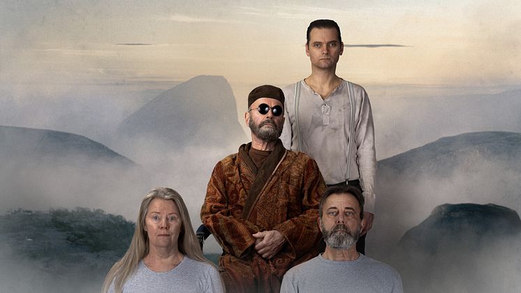 Morten Svartveit, Jan Grønli, Hilde Olausson og Svein Roger Karlsen i Becketts Sluttspel. Foto: Eirik Malmo.