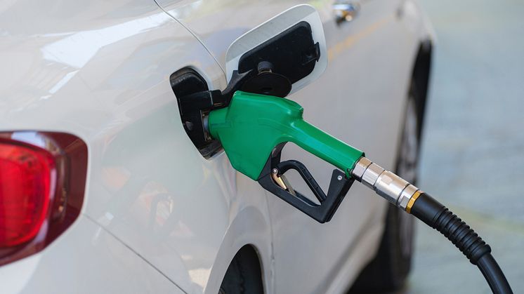 Hele 94 prosent av alt biodrivstoff til veitrafikk i Norge i fjor var laget av avfall og rester, i følge tall fra Miljødirektoratet. Illustrasjonsfoto fra Pexels.