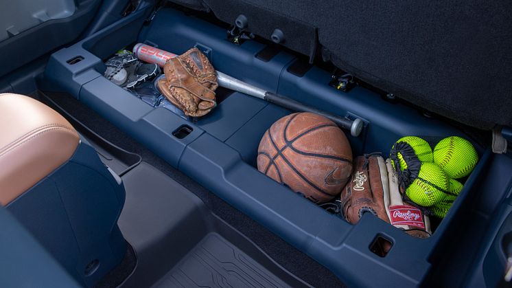 Ford-Maverick_2L-EcoBoost-AWD_Lariat_23