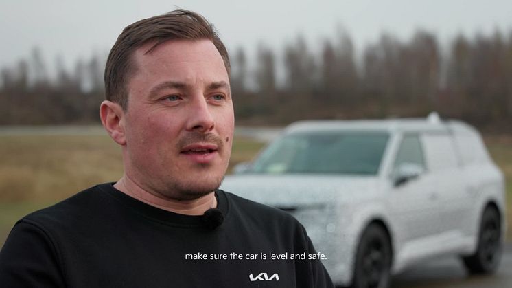 The_Kia_EV9_-_Ride_Handling_-_Master_4K.mp4