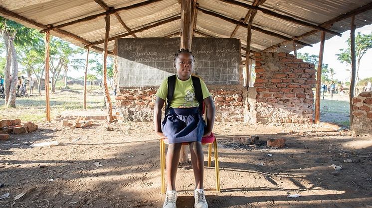 11-åriga Mirandas klassrum förstördes när cyklonen Idai slog till mot Mozambique. "Många av mina klasskompisar kom aldrig tillbaka till skolan efter cyklonen,” berättar hon. 