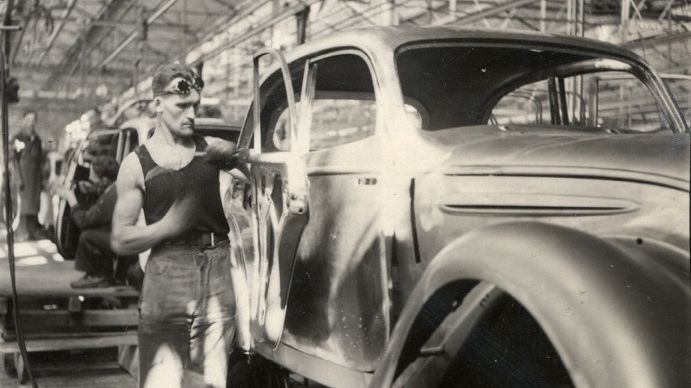 Peugeots fabrik i Sochaux firar 100 år!