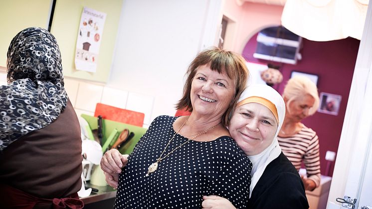Christina Merker-Siesjö, Tagrid El Ali (och Eva Yzdebeska i bakgrunden till höger)