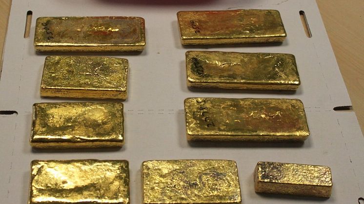 NW NB 03 20 Gold seized from Manchester Airport