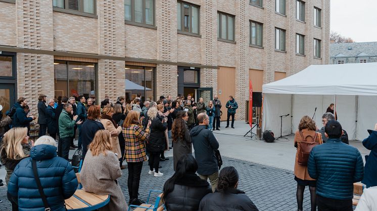 Overskuddet gjør det mulig for SiO å realisere enda flere studentboliger. Bildet viser åpningen av Lillestrøm Studentby i oktober 2022.  Blant de større prosjektene som pågår i 2023 er nybyggingen på Kringsjå Studentby og Vulkan.