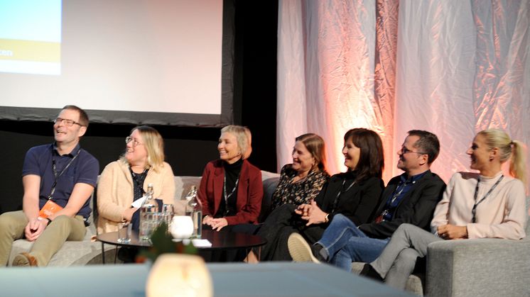 Christer Grahn, Leena Leijon, Monica Wiklund Holmström, Helena Magnusson, Magdalena Jonsson, Tomas Backeström och Lena Enqvist ingår från och med i år i socialtjänstens ledningsgrupp.