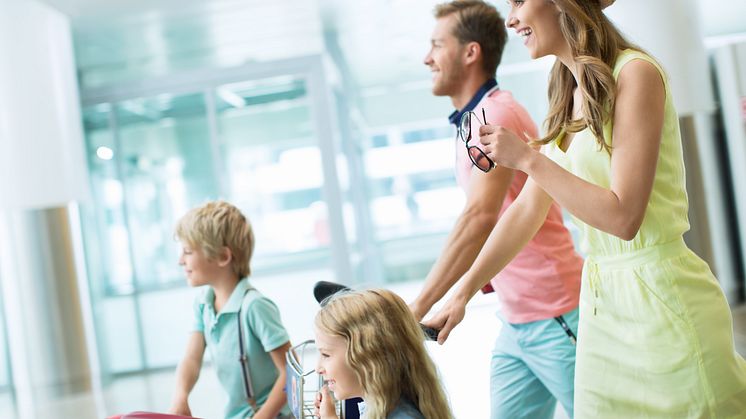 Beim Reiseveranstalter alltours profitieren Familien von besonderen Preisvorteilen.